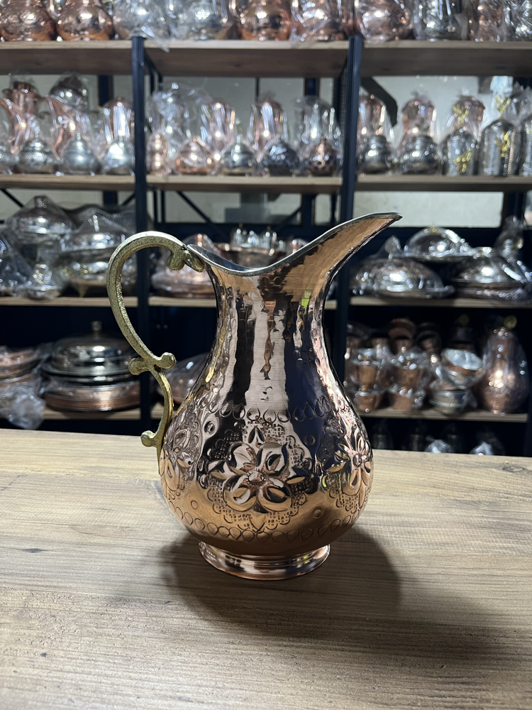 Çiçek Desenli Bakır Sürahi 
