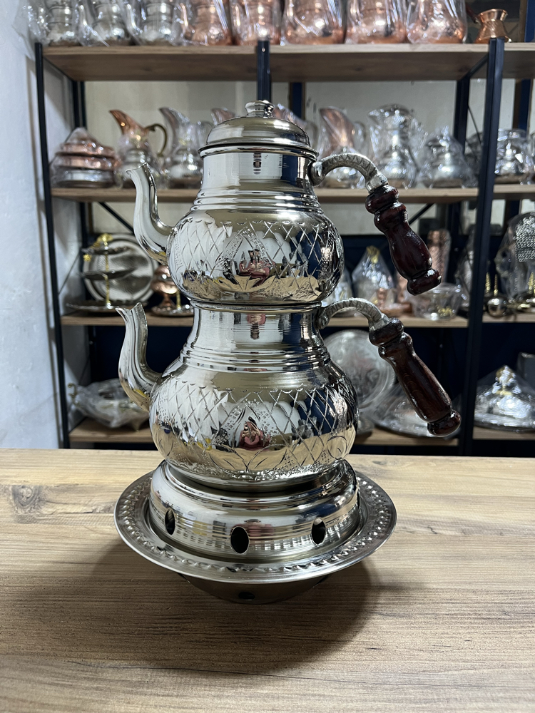 Bakır Balkon Sefası Lale Motifli