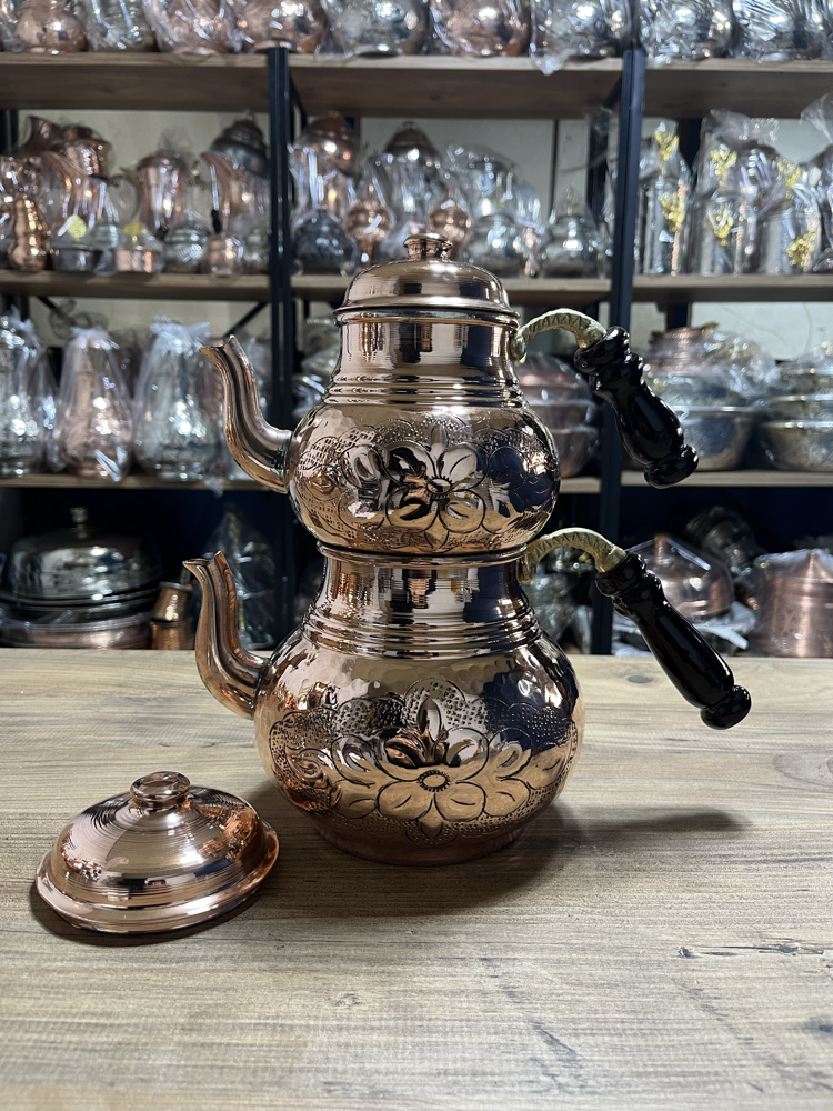 Ortası Nakışlı Dövme Bakır Çaydanlık No:3 