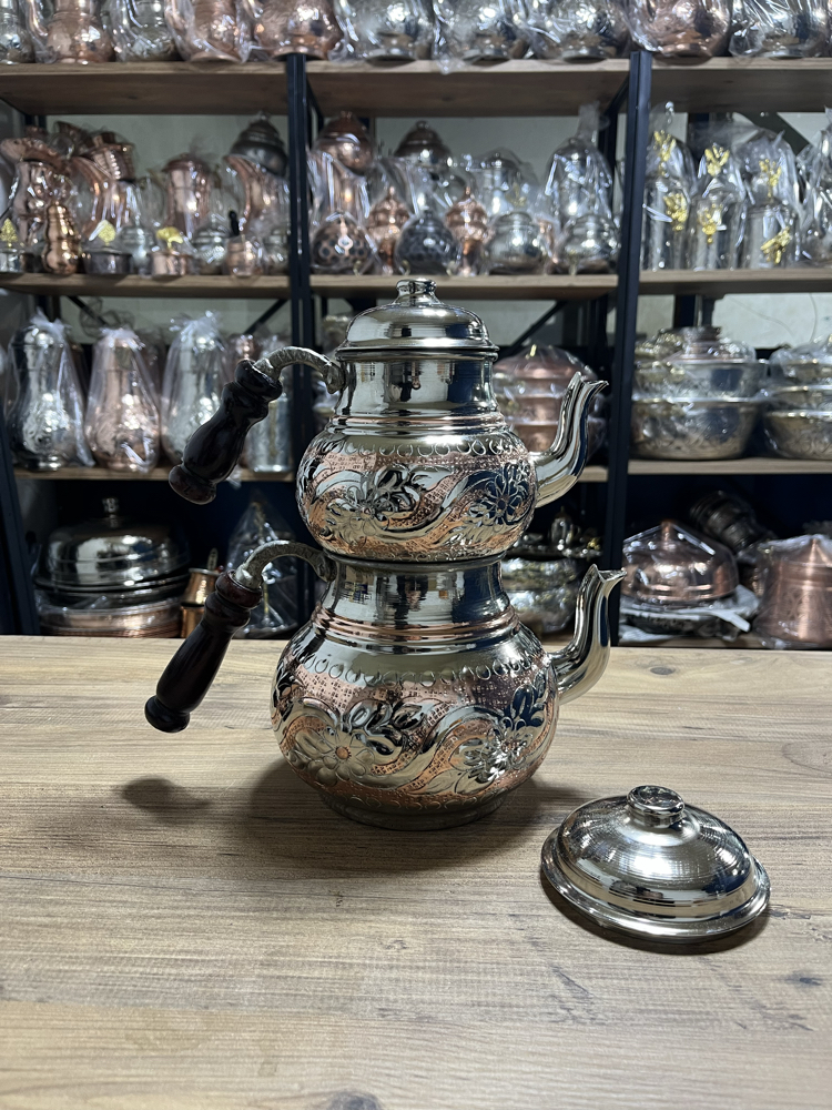 Sarmaşık Desenli Çift Renkli Bakır Çaydanlık No:3