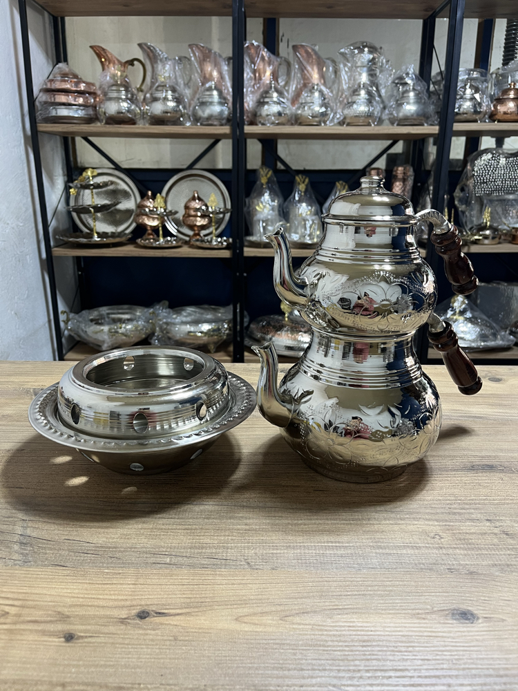 Gümüş Rengi Nakışlı Balkon Sefası 
