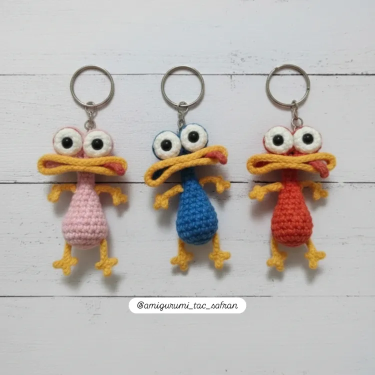 Amigurumi kurbağa anahtarlık