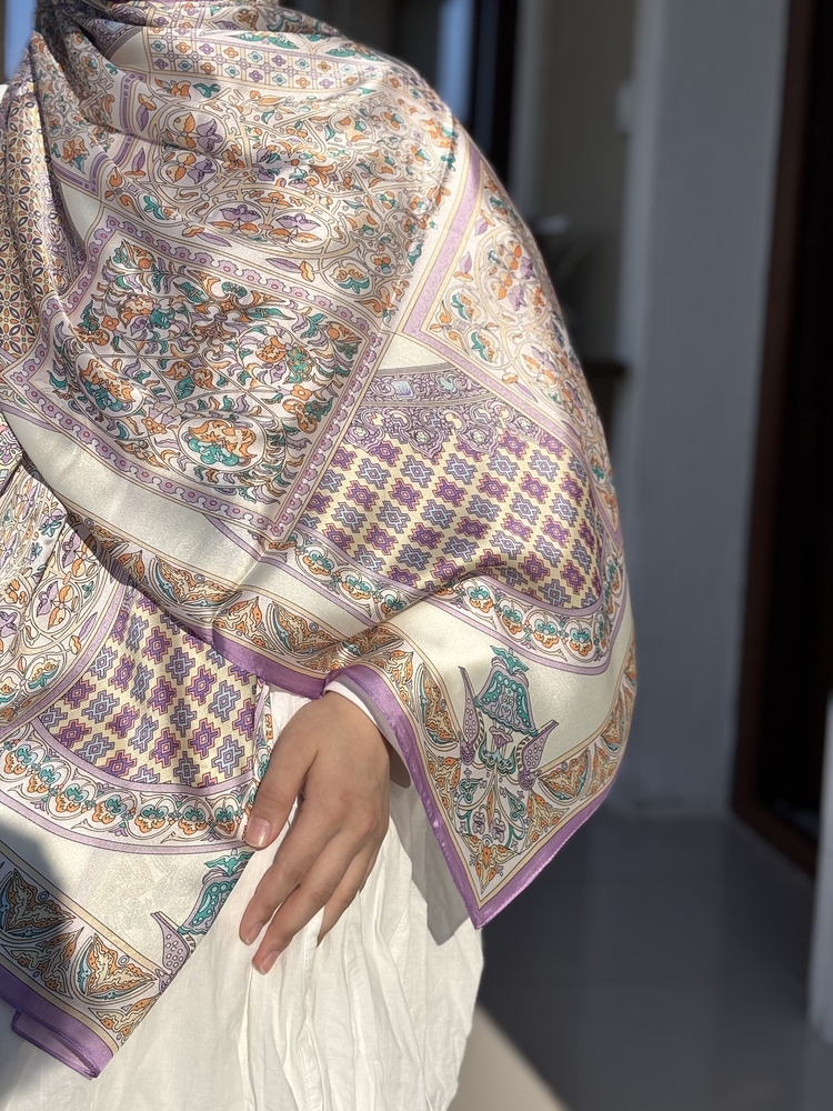 Hermes Lila