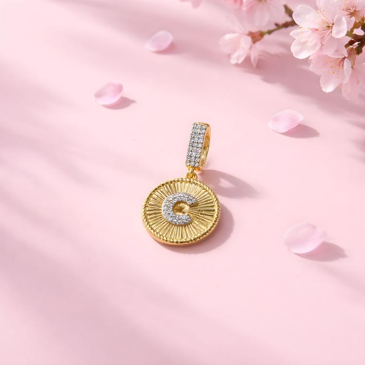 Zirkon Taşlı C Harf Gold Küpe | Paslanmaz Çelik Şık Kadın Takısı