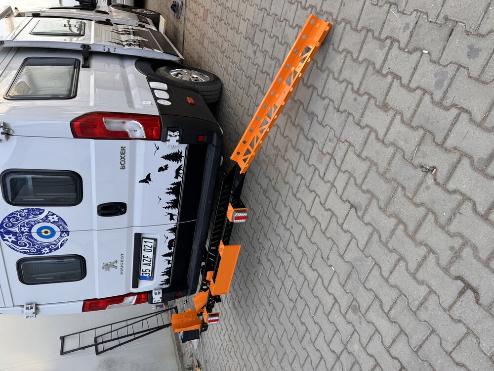 Motorsiklet taşıma aparatı