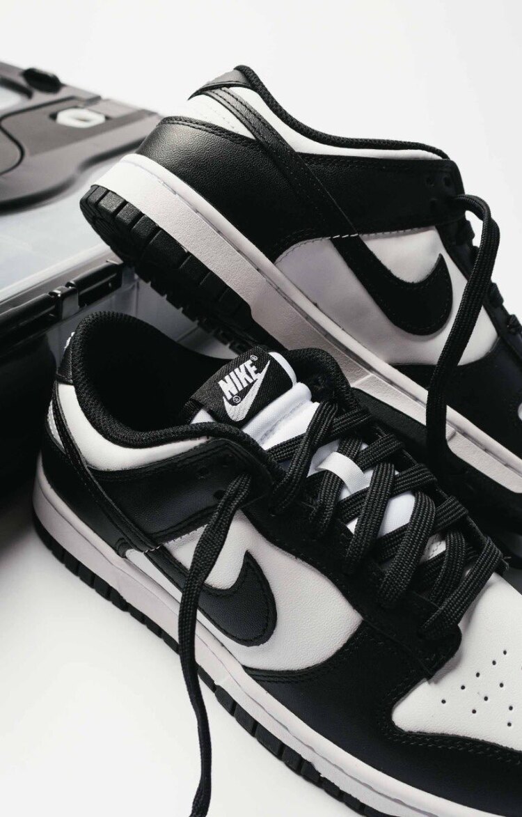 Dunk Low Panda