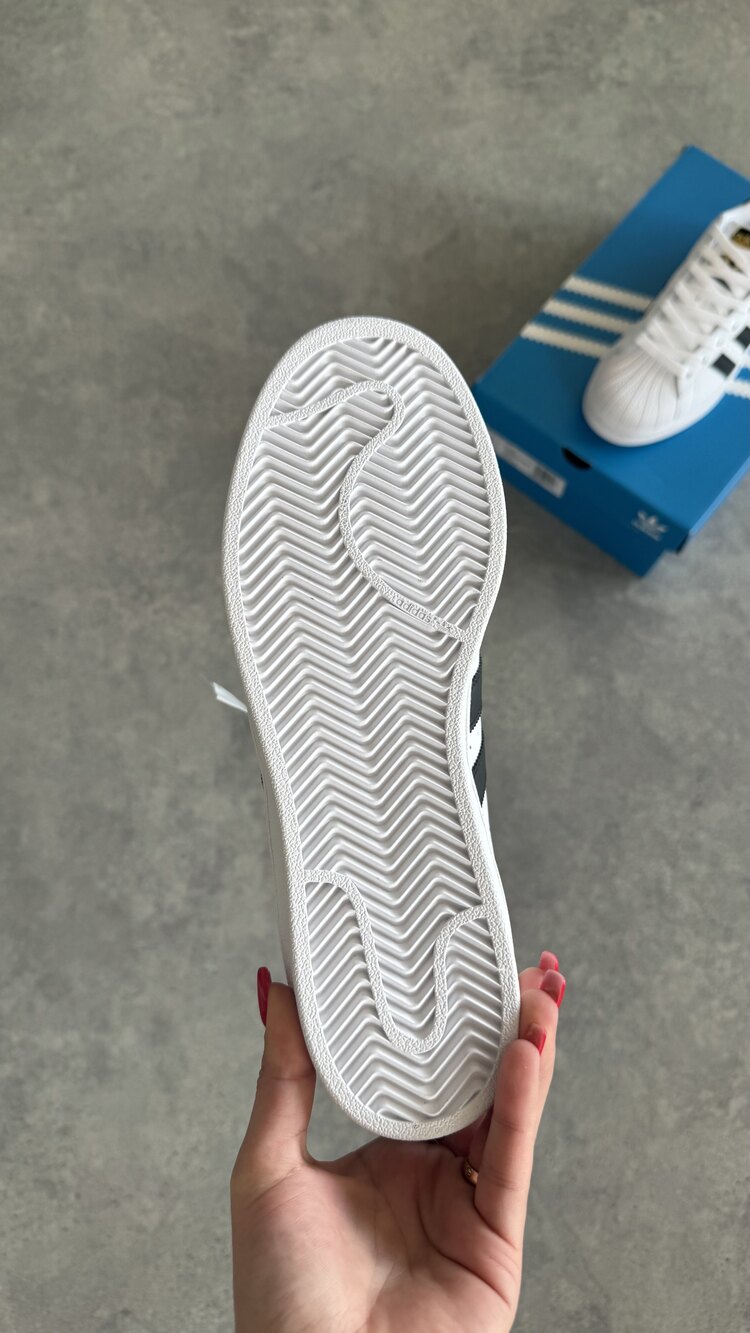 Superstar Classic White Black