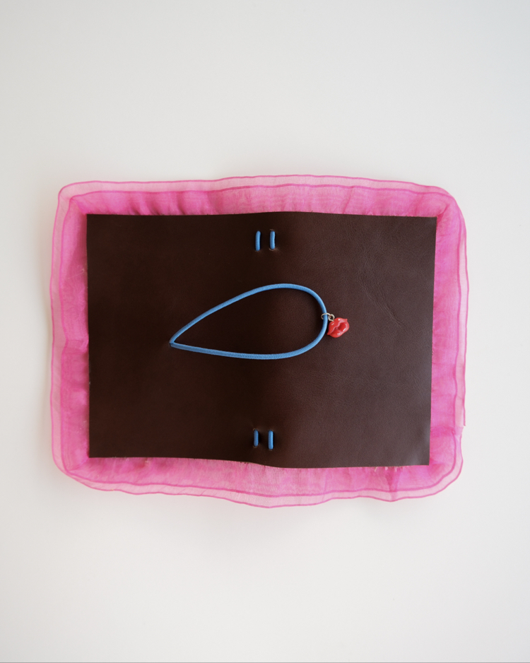 Kiss Kiss Balerin • (A6 Bifold)