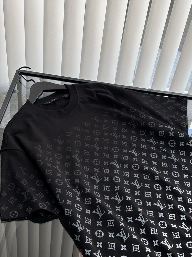 LOUİS VUITTON Premium Tshirt