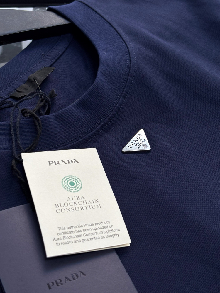 PRADA Premium Tshirt