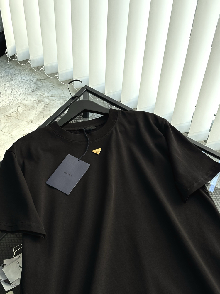 PRADA Premium Tshirt