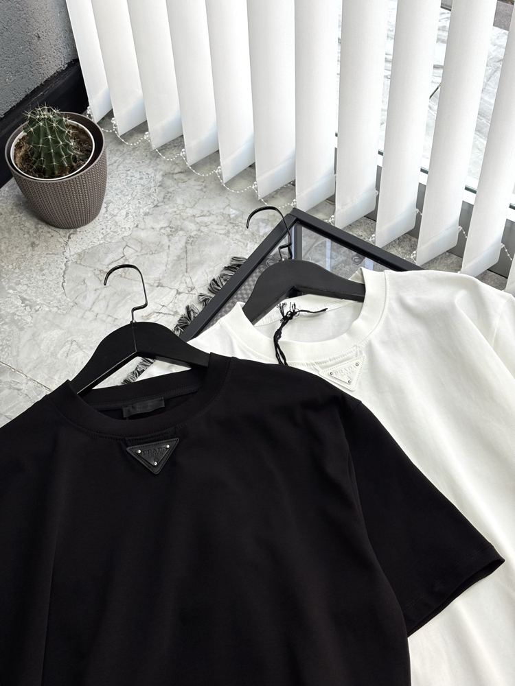PRADA Premium Tshirt