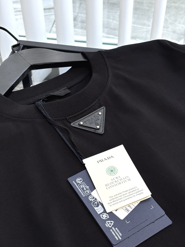 PRADA Premium Tshirt