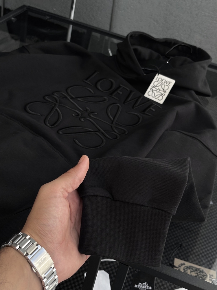 LEOWE Premium Hoodie