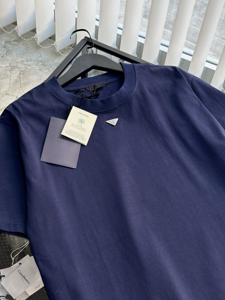 PRADA Premium Tshirt