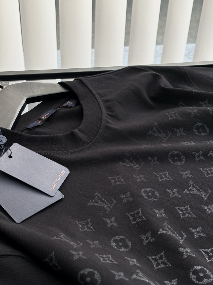 LOUİS VUITTON Premium Tshirt