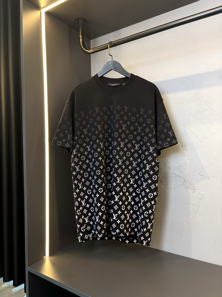 LOUİS VUITTON Premium Tshirt