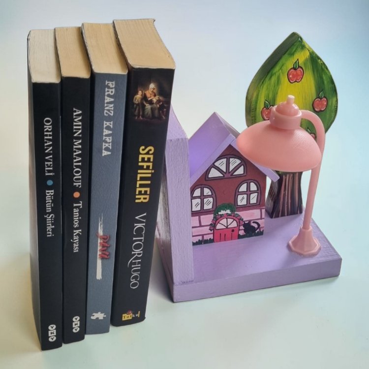 Masif ahşap kitap tutucu