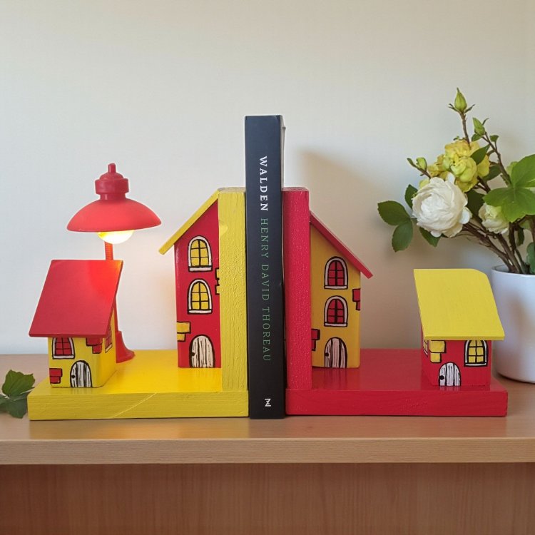 GS ışıklı kitap tutacağı