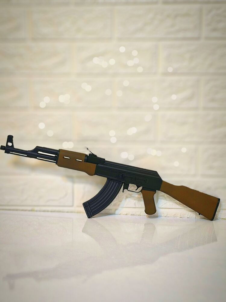 AK-47 Keleş Maketi