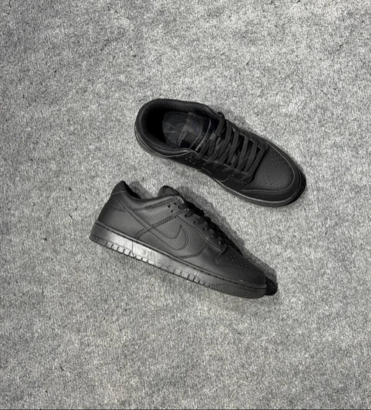 Dunk All black