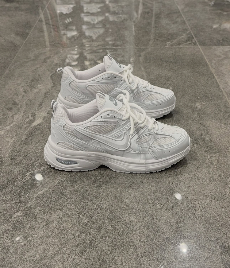 Nike FULL WHITE