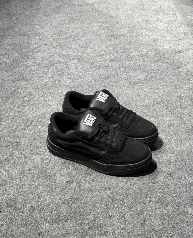 VANS ALL BLACK