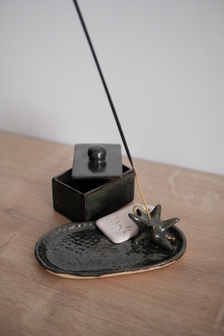 Noir Incense Holder Set