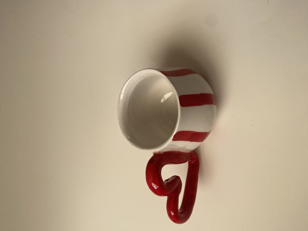 LOVE Serisinden Kalp Kulp Detaylı Mug