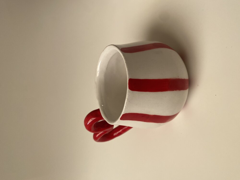 LOVE Serisinden Kalp Kulp Detaylı Mug