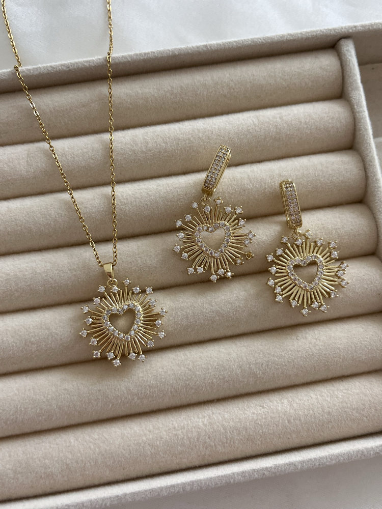 Gold Kalpli Küpe