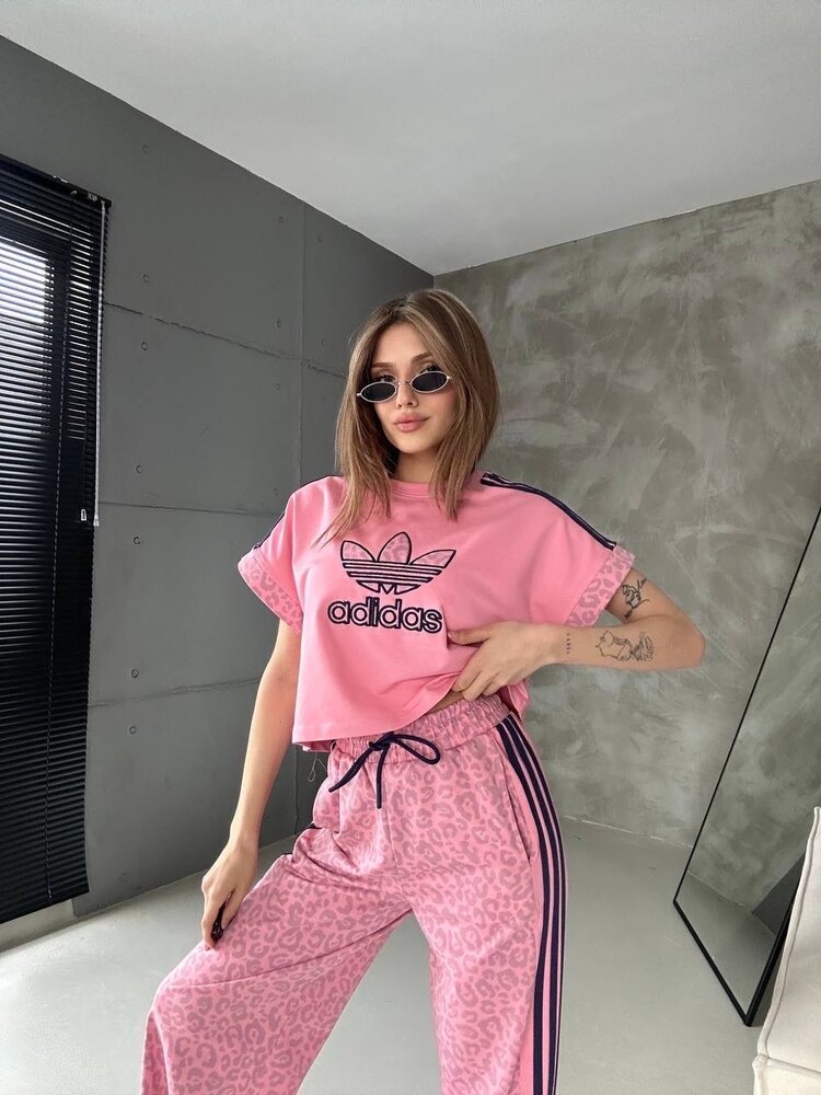 Adidas leopar pembe takım