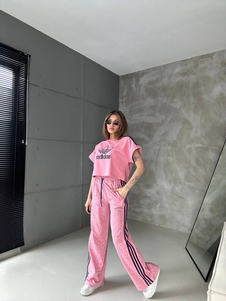 Adidas leopar pembe takım