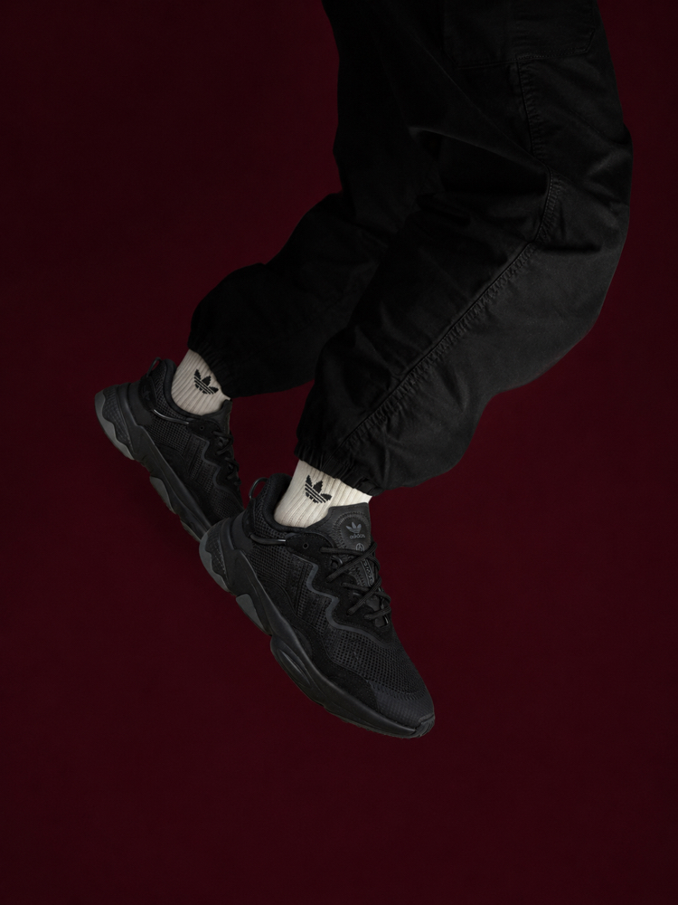 adidas OZWEEGO Full Black 