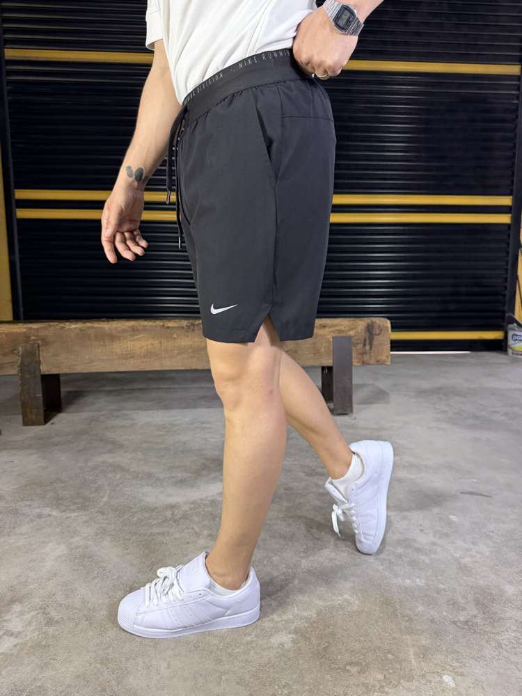 Nike Running Division Spor Shorts Siyah