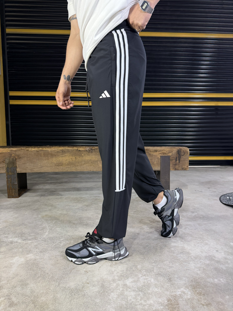 Adidas Essantials Half Oversized Ayarlanabilir Paça Eşofman Altı 