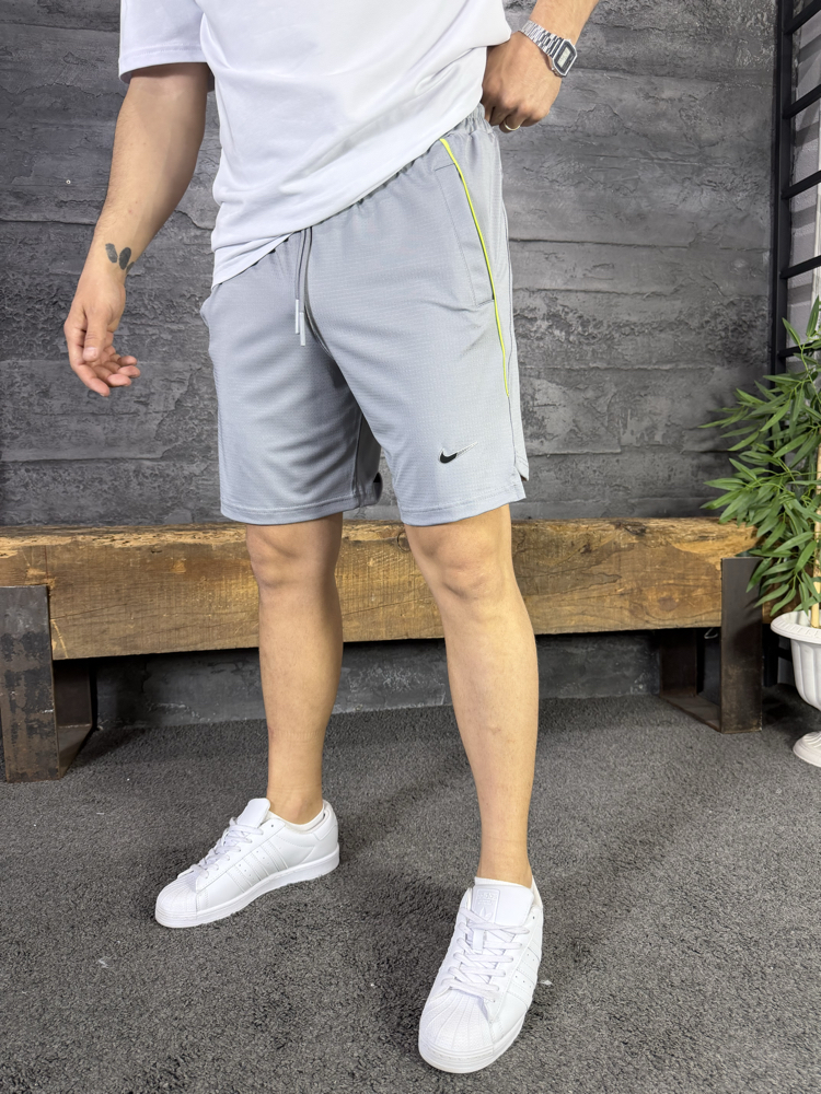 Nike Sportswear Gri DRI-FIT Spor Shorts