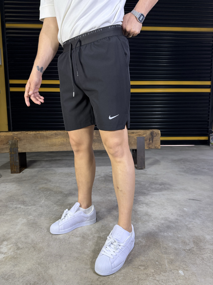 Nike Running Division Spor Shorts Siyah