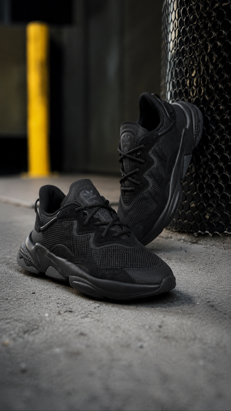 adidas OZWEEGO Full Black 