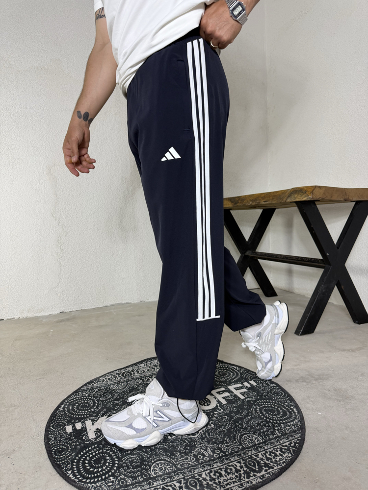 Adidas Essentials Baggy Oversize Eşofman Altı Lacivert Beyaz  