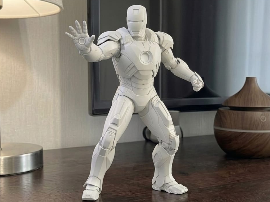 Iron Man Aksiyon Figürü