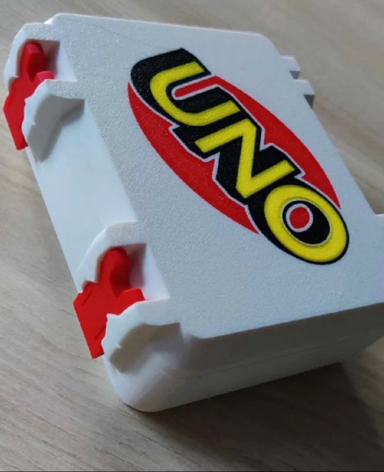 Uno kart kutusu