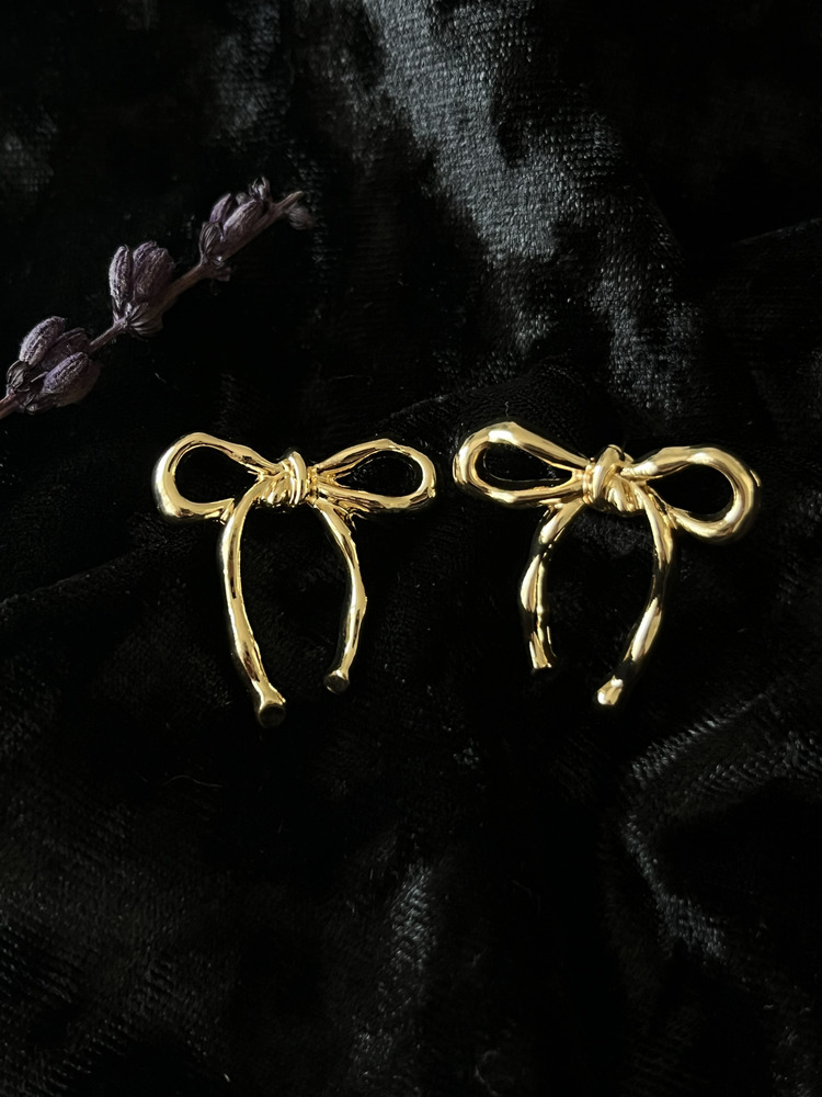 Gold Çelik Ribbon Kurdele Küpe