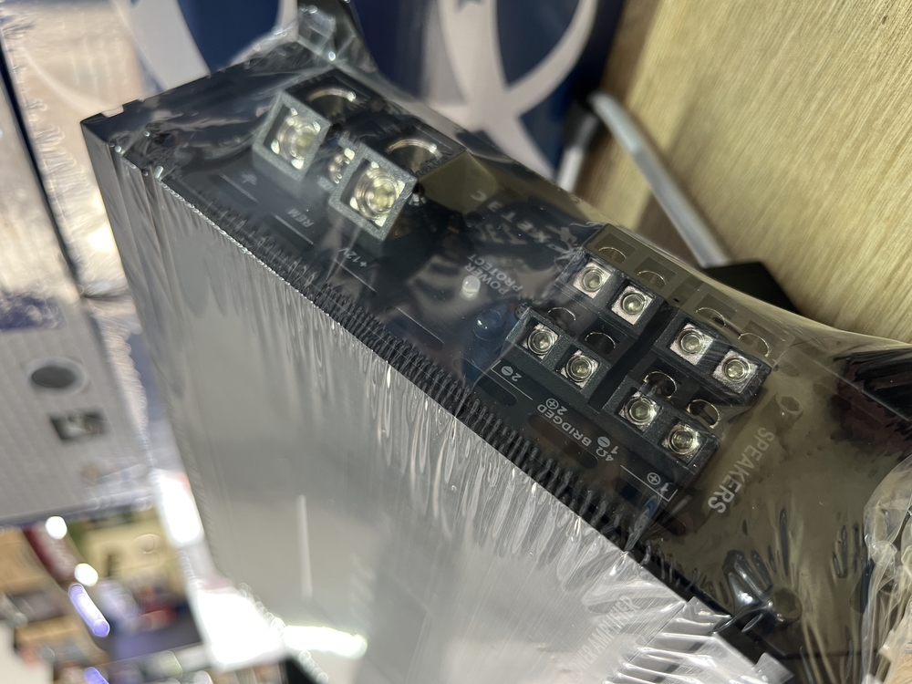 XETEC Xİ-175.4 Profesyonel Midrange Amfisi
