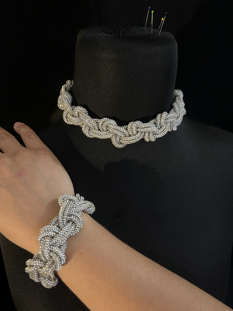 SE’Atelier Premium Kristal Örgü Aşk Düğümü Gerdanlık & Bileklik Seti