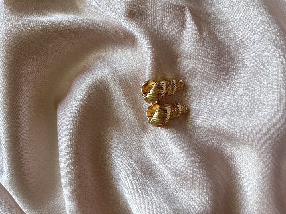 İstiridye Küpe