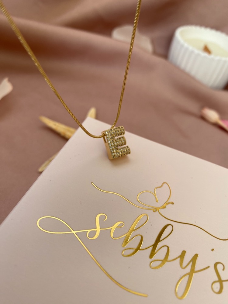 gold taşlı harf kolye | çelik