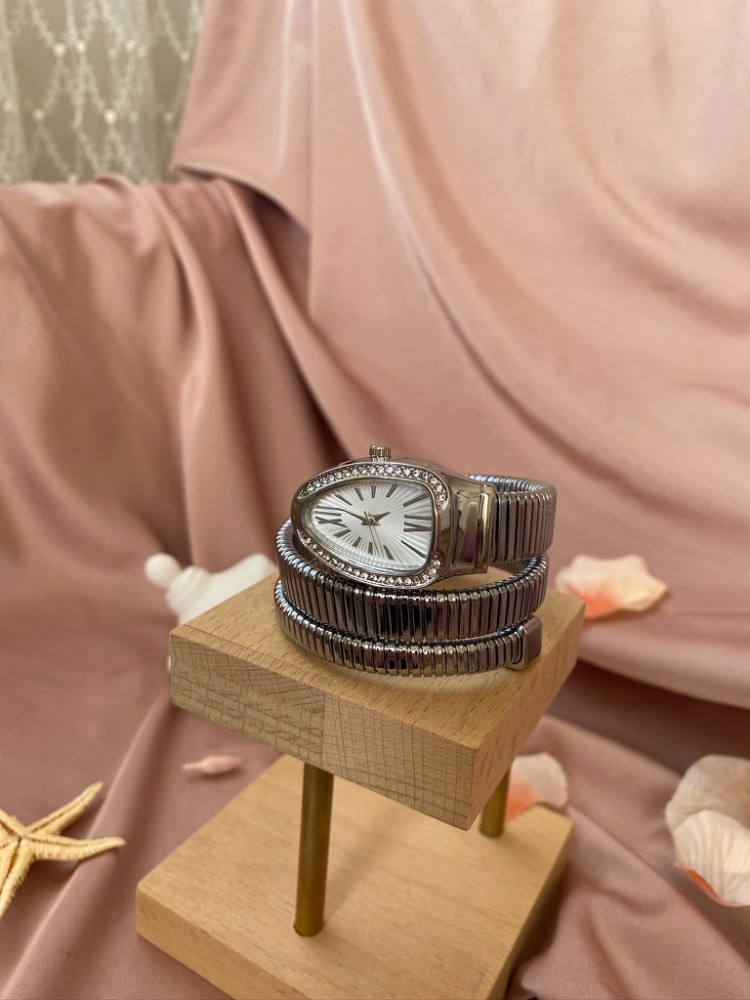 silver yılan model tasarım saat