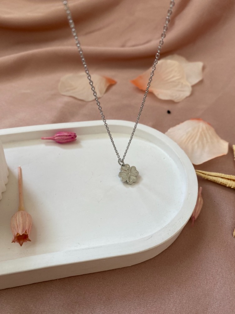 silver mini yonca kolye | çelik