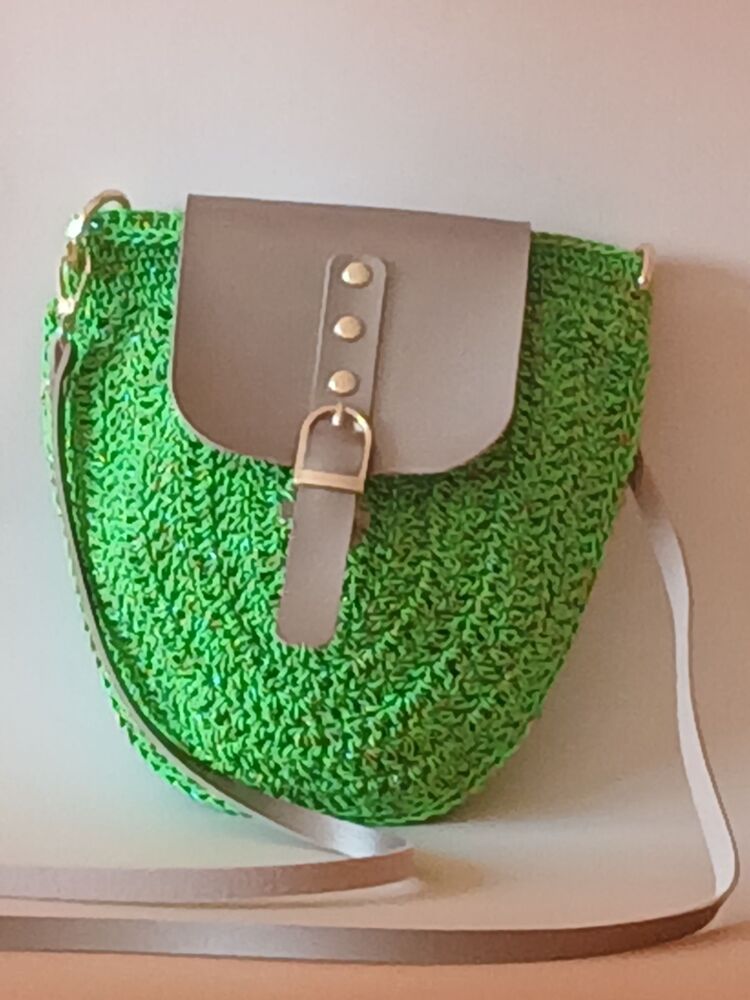 YEŞİL PARILTI-GREEN GLOW